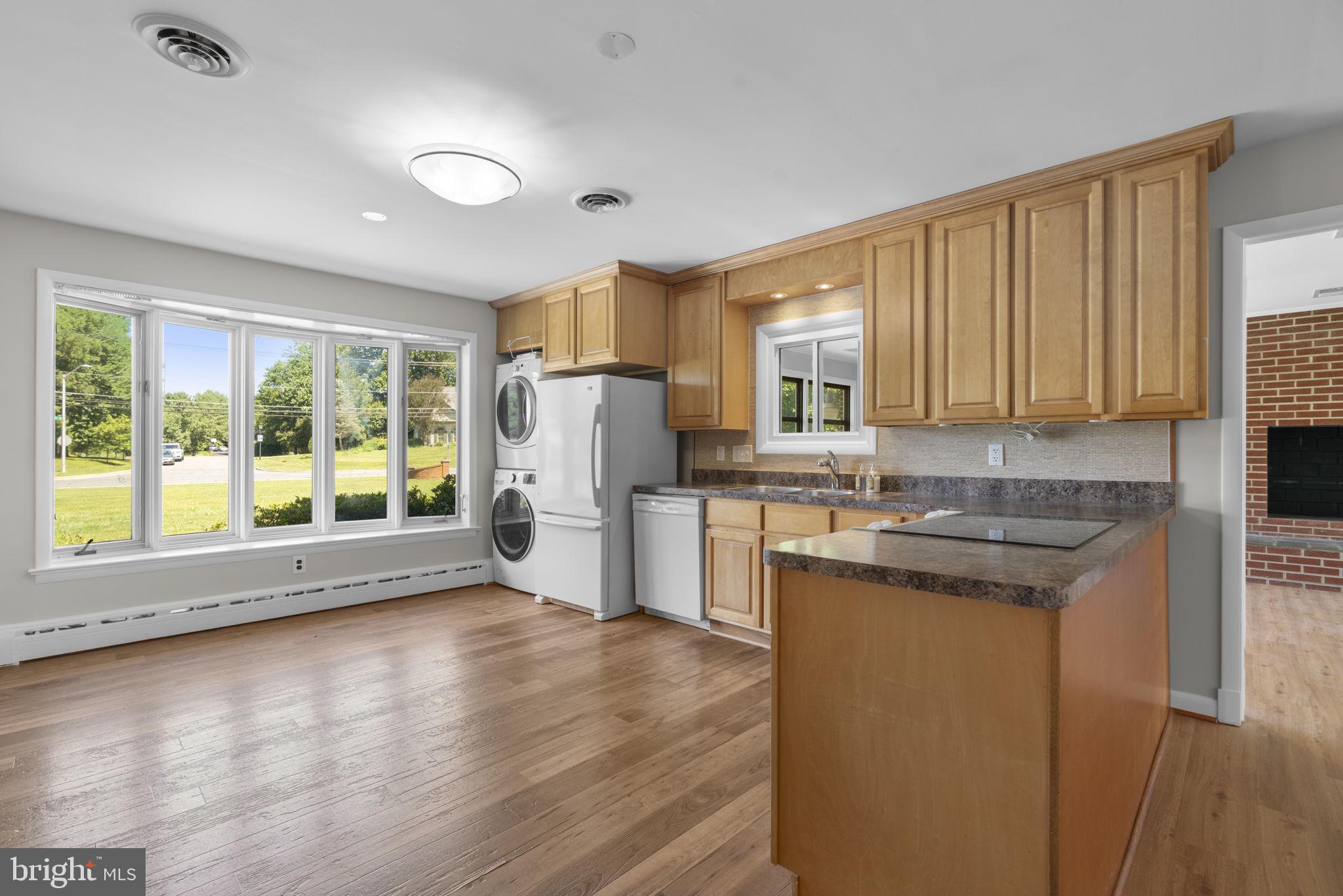18015 Muncaster Road Rockville, MD 20855 - Photo 13 of 91