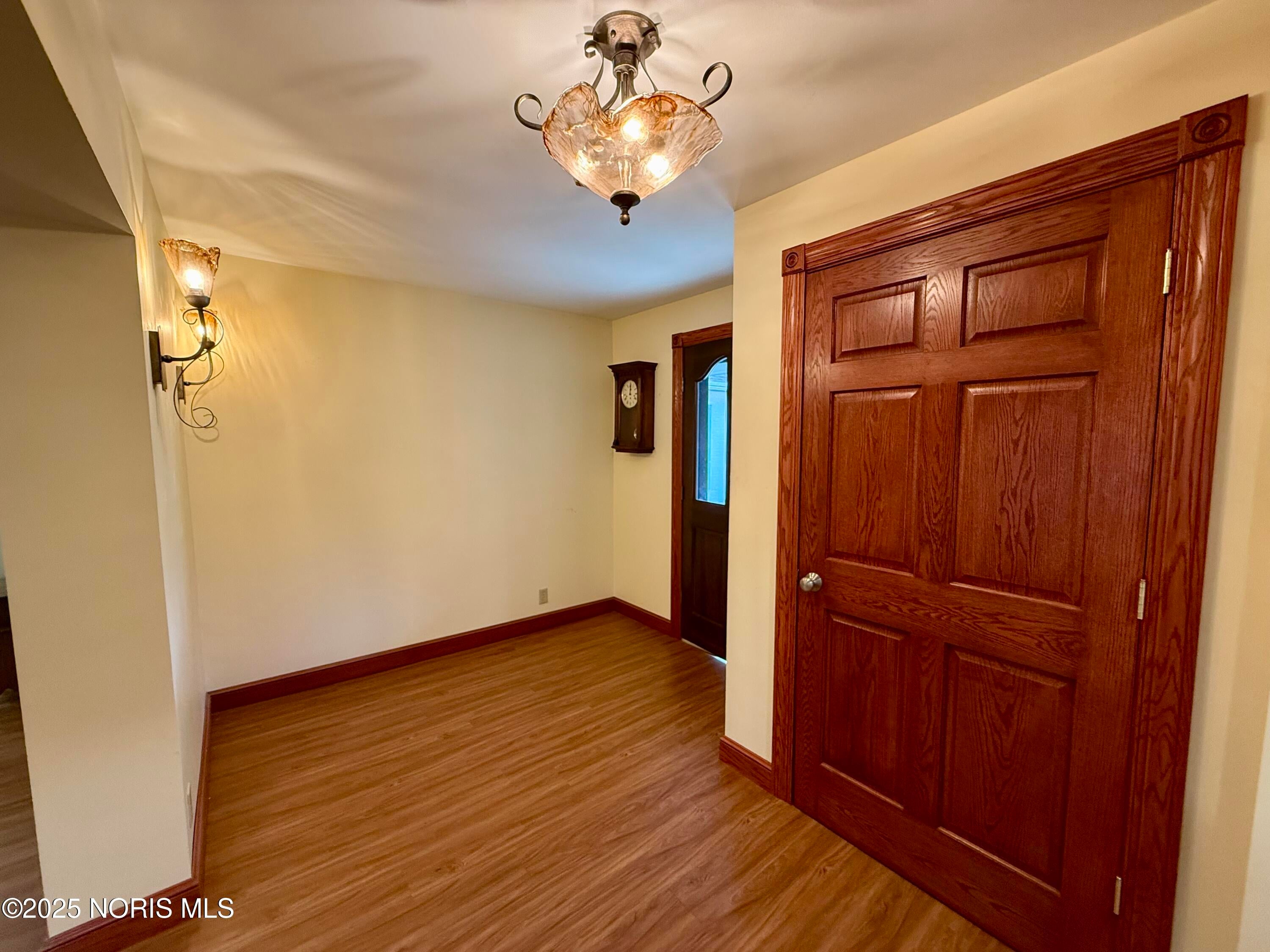 505 Bright Road Findlay, OH 45840 - Photo 2 of 39 505-004