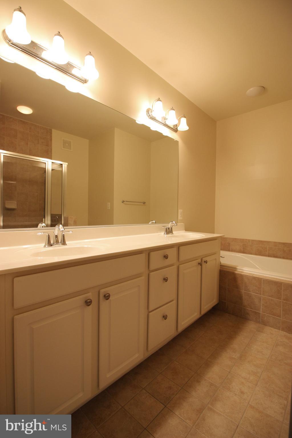 13608 Dover Cliffs Place Germantown, MD 20874 - Photo 26 of 35