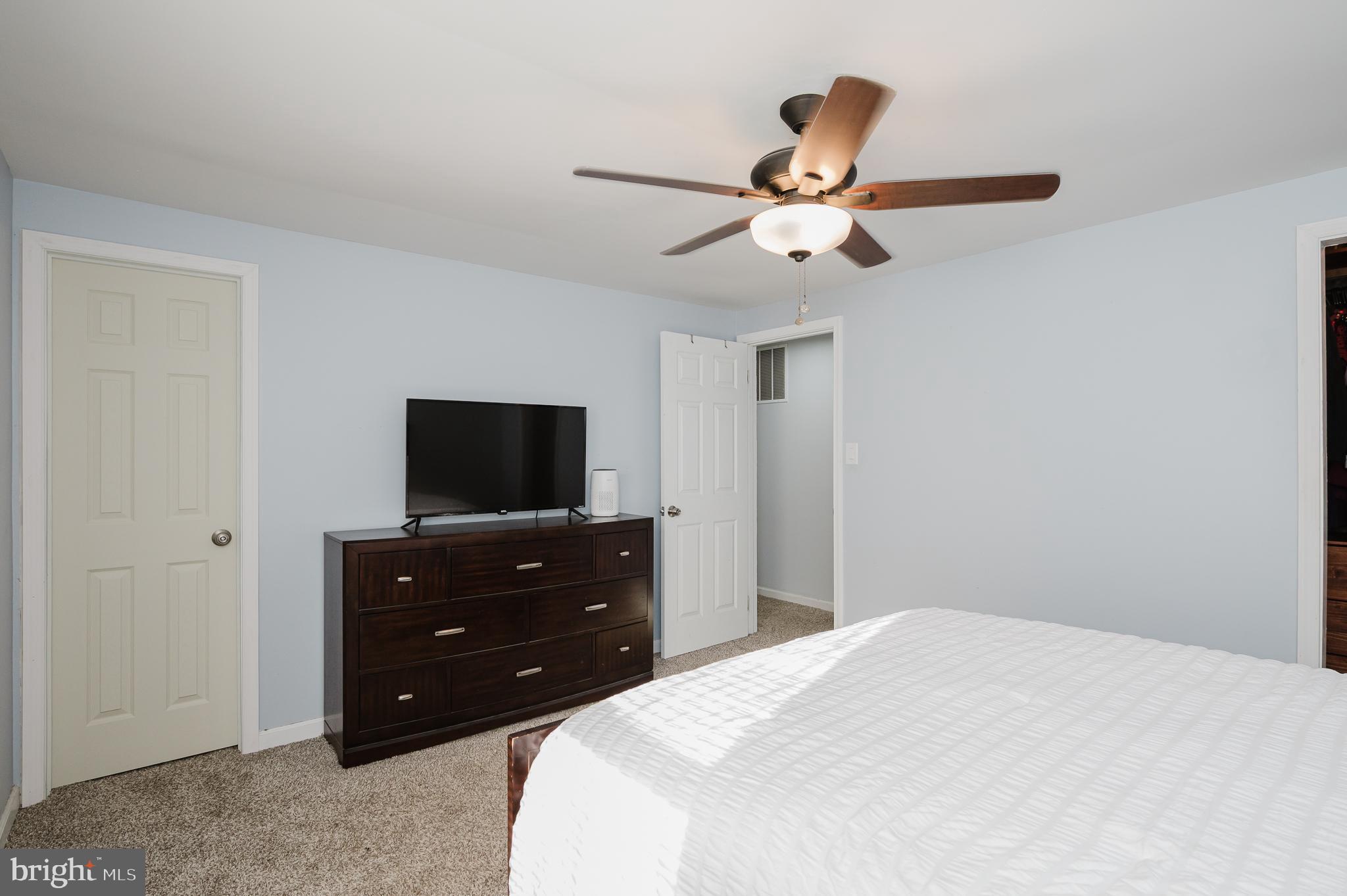 930 Edmund Street Aberdeen, MD 21001 - Photo 27 of 61 a bedroom with a bed and a television
