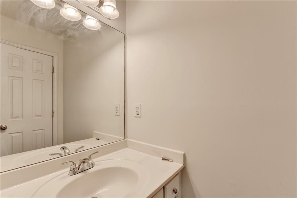 225 Ruby Forest Parkway Suwanee, GA 30024 - Photo 48 of 73