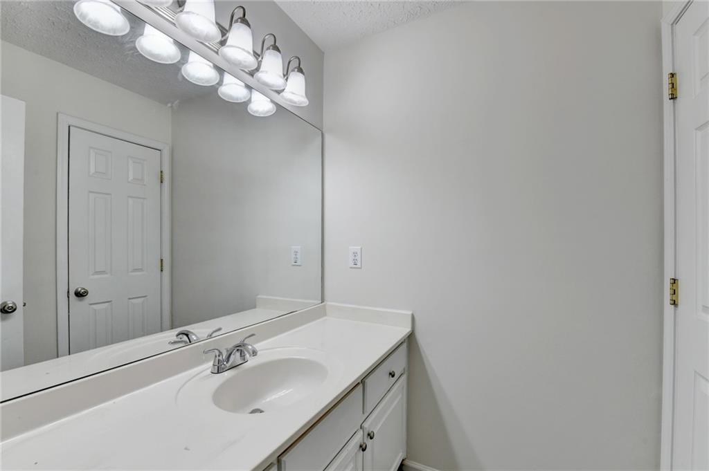 225 Ruby Forest Parkway Suwanee, GA 30024 - Photo 52 of 73