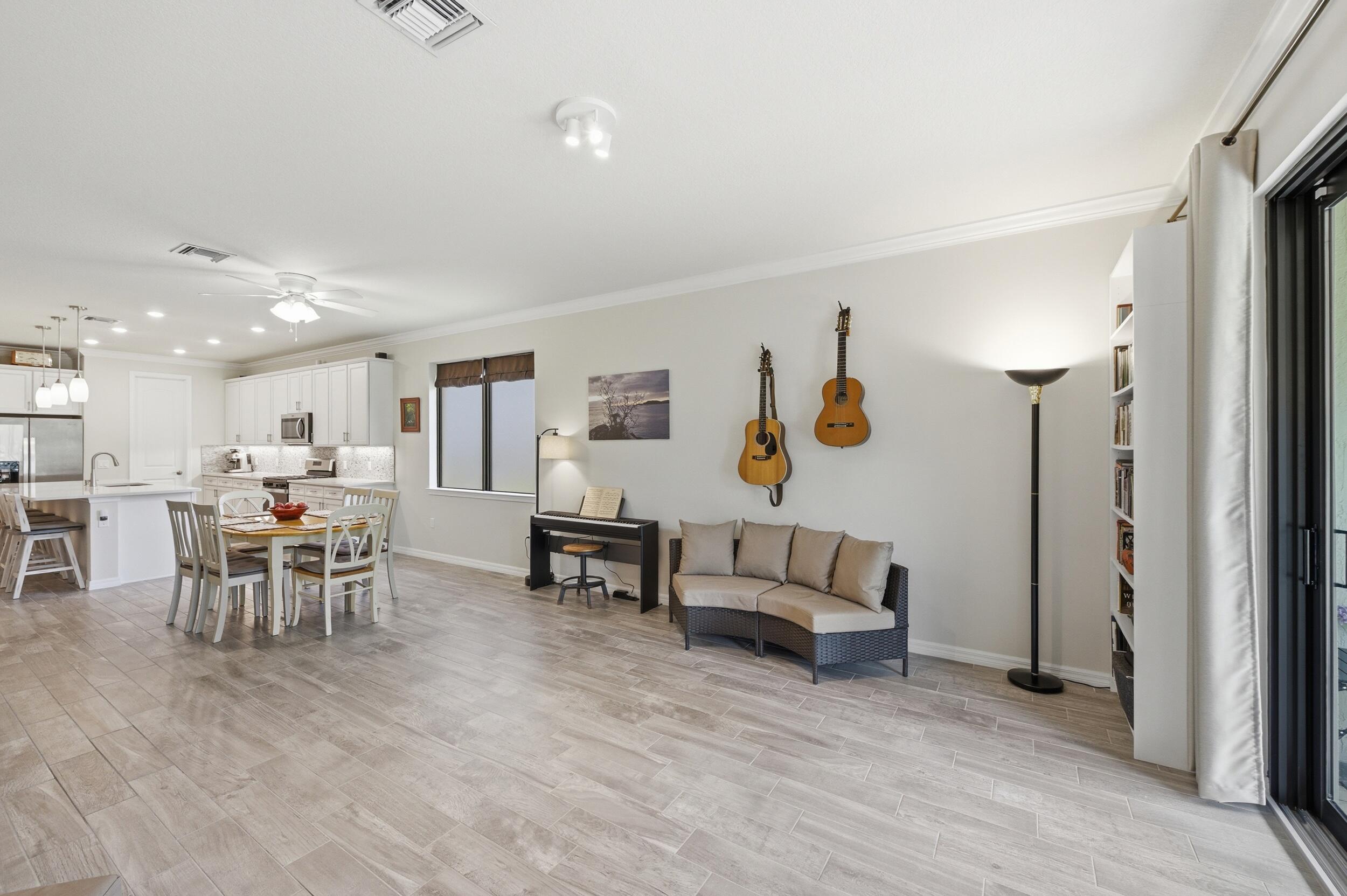 4763 Roldan Court Lake Worth, FL 33467 - Photo 15 of 49 Living room