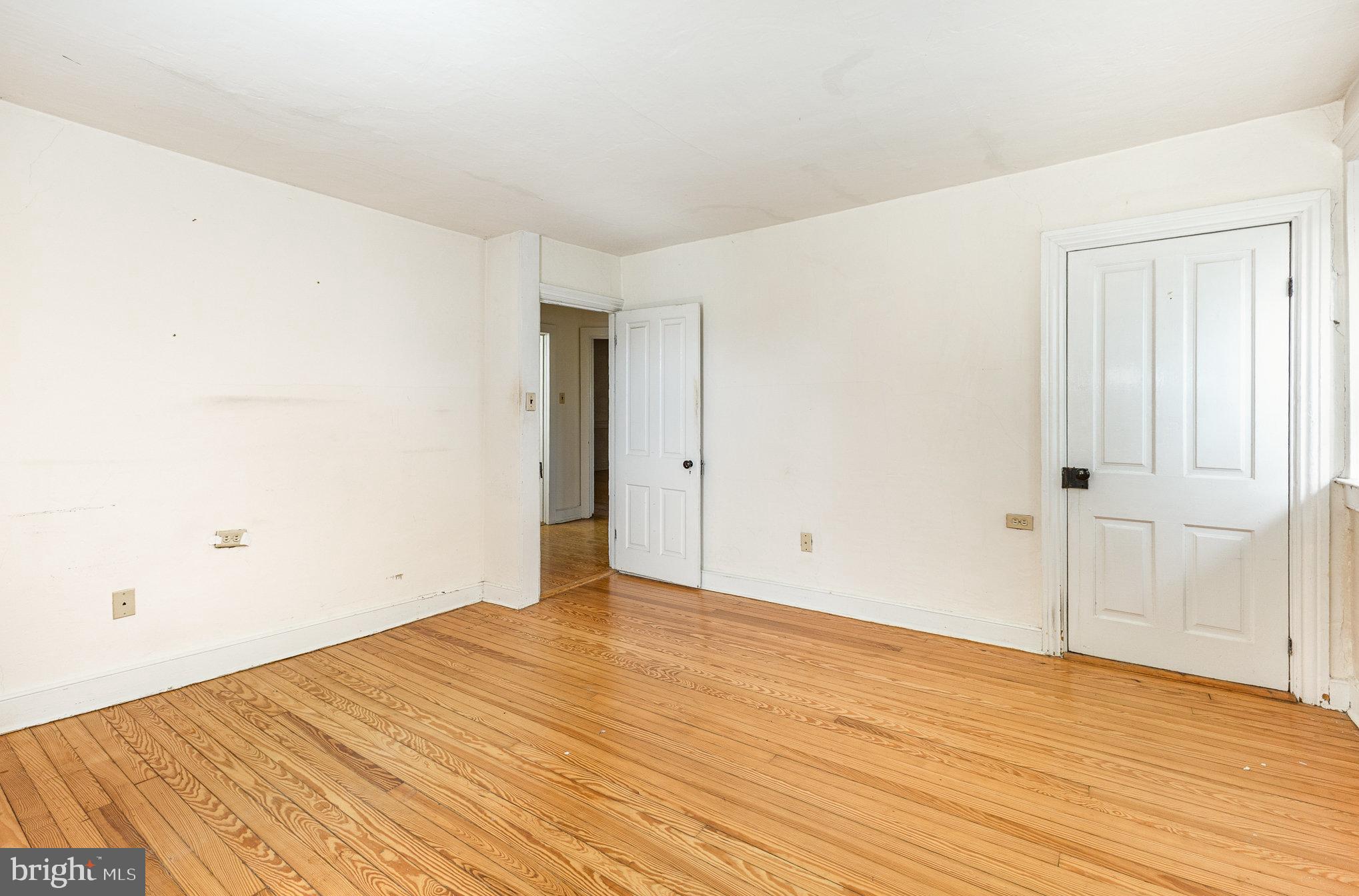 2500 Doehne Road Harrisburg, PA 17110 - Photo 19 of 42 a view of empty room with wooden floor