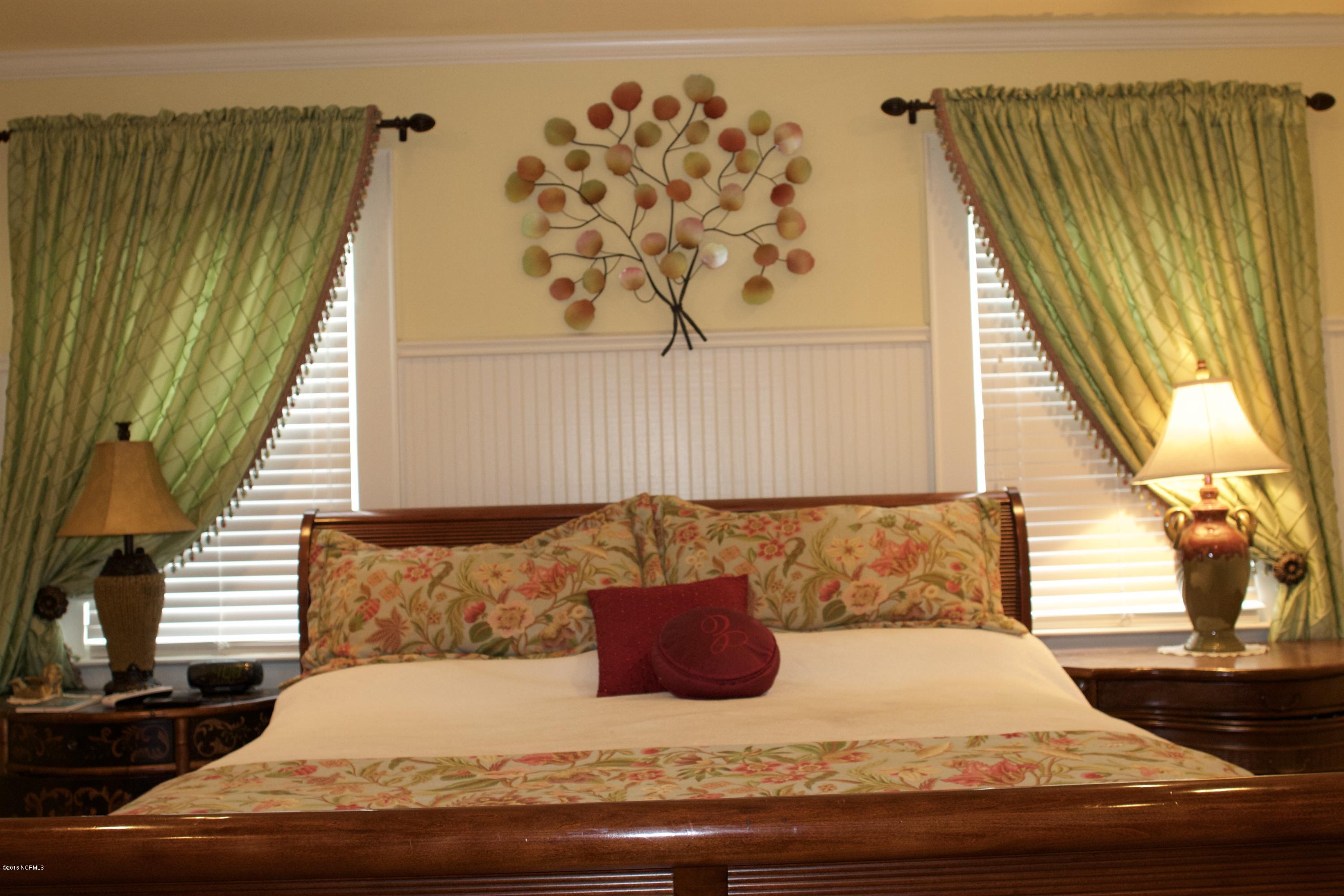 613 Academy Heights Road Kinston, NC 28504 - Photo 45 of 49 Master suite