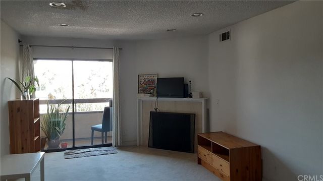 $515,000 | 424 Oak Street, Unit 334, Glendale, CA 91204