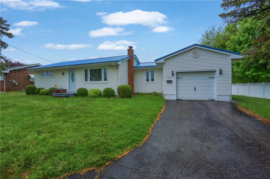 1211 Gale Street New Castle, PA 16101 - Photo 1 of 31