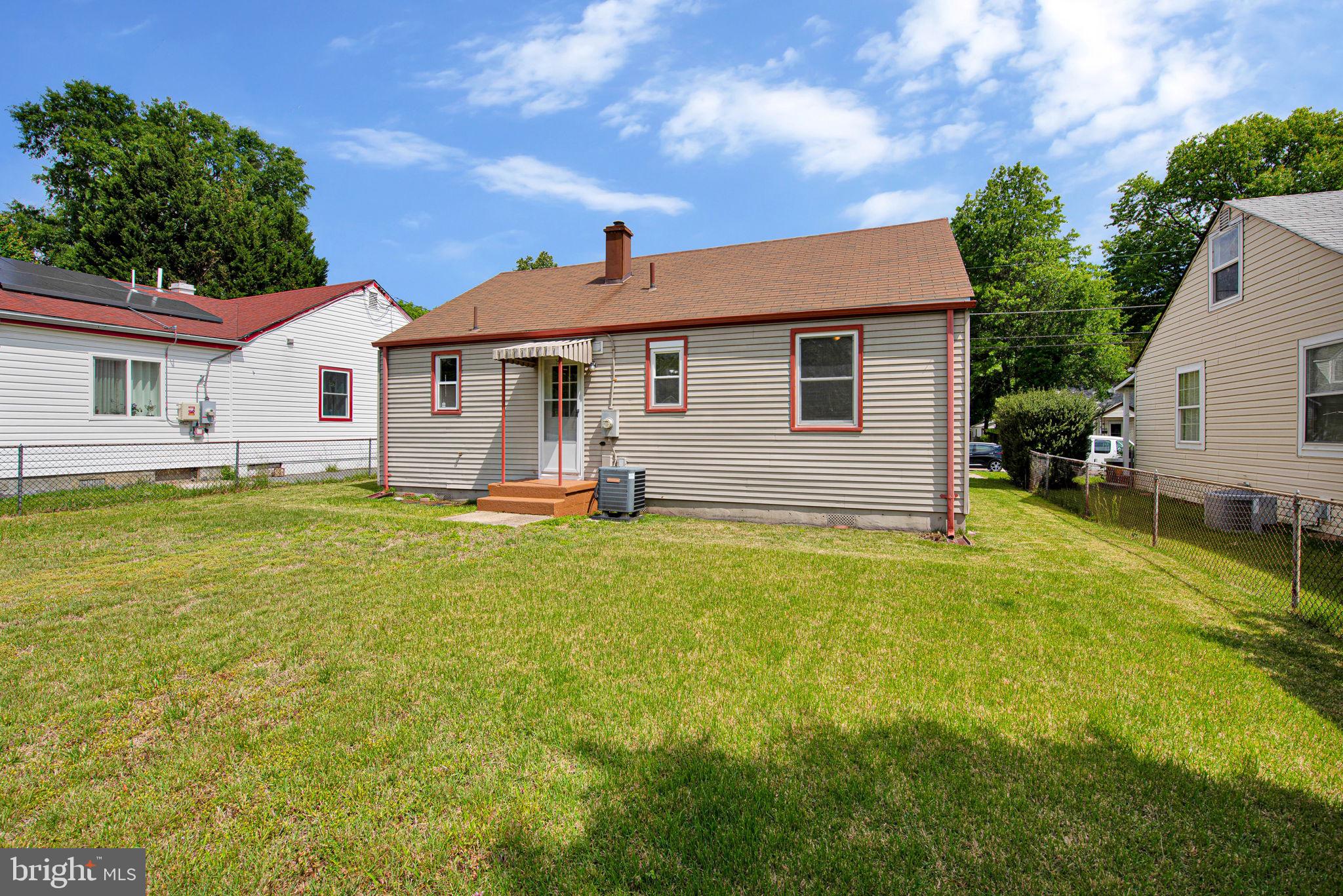 5007 Somerset Road Riverdale, MD 20737 - Photo 28 of 32 rear view