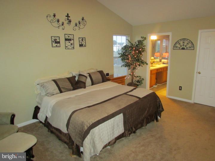 535 Riggs Avenue Berlin, NJ 08009 - Photo 14 of 25 Master Bedroom
