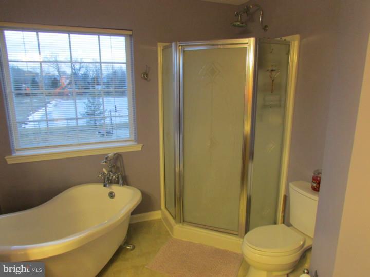 535 Riggs Avenue Berlin, NJ 08009 - Photo 15 of 25 Master Bathroom