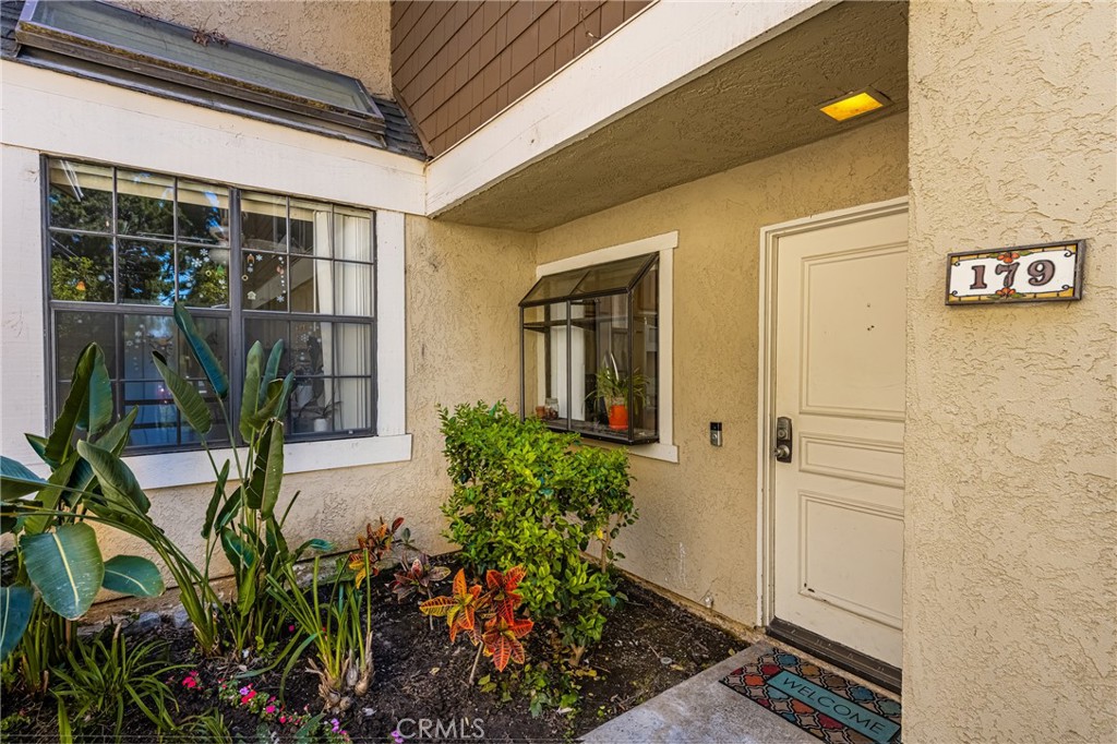 179 Pineview Irvine, CA 92620 - Photo 2 of 51 Front entrance to 179.
