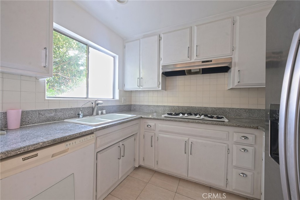 1436 South Bedford Street, Unit 5 Los Angeles, CA 90035 - Photo 5 of 23