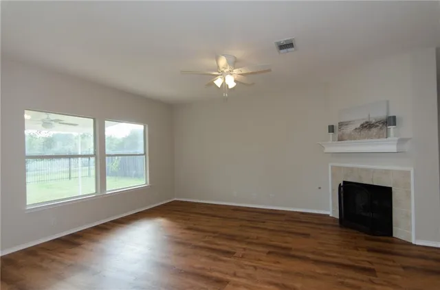 $2,095 | 8017 Brienne Drive, Round Rock, TX 78681