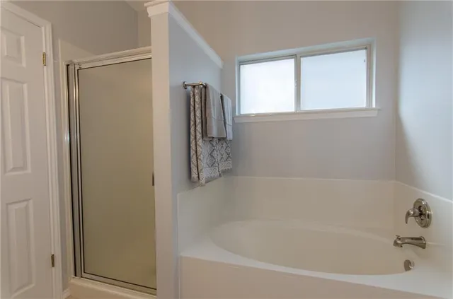 $2,095 | 8017 Brienne Drive, Round Rock, TX 78681