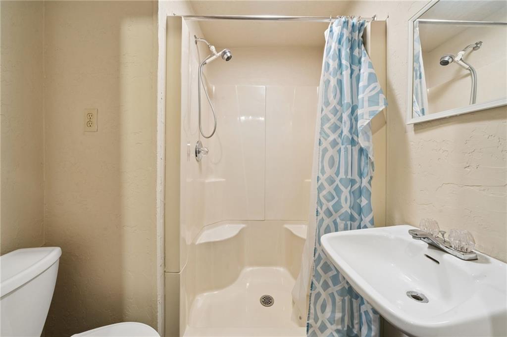 105 Hidden Valley Road Monroeville, PA 15146 - Photo 32 of 40 Full Bath Lower level.