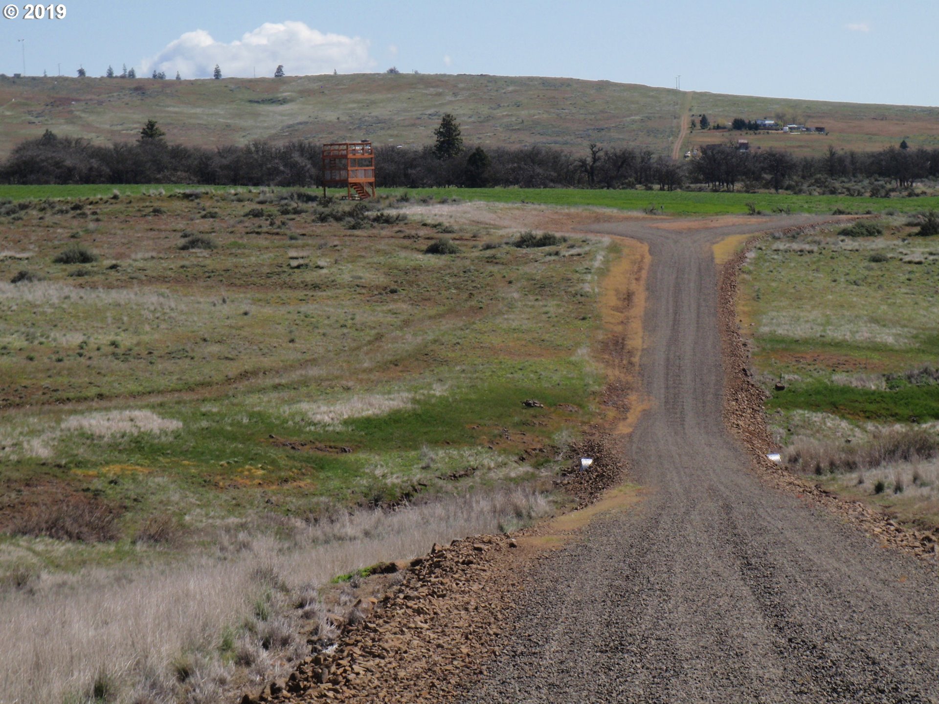 Lightening Lane Goldendale, WA 98620 - Photo 3 of 37 a view of a road with an ocean view