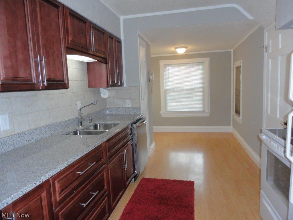 6406 Monmouth Road Parma, OH 44129 - Photo 8 of 25