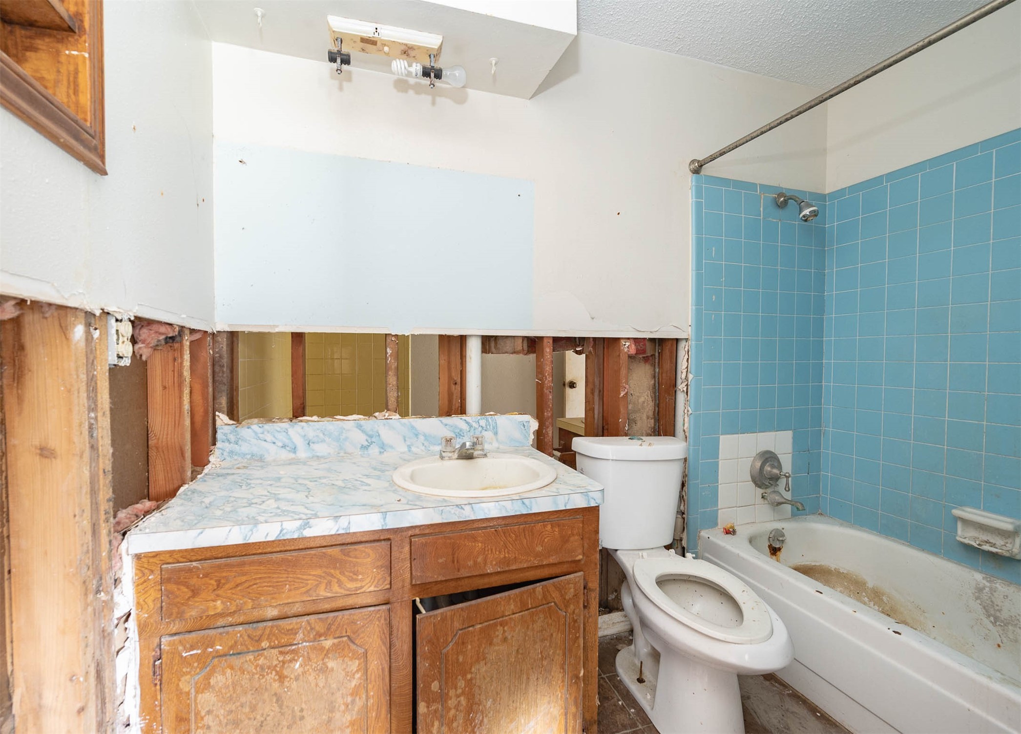 1431 County Road 934 Sweeny, TX 77480 - Photo 12 of 21 a bathroom with a sink toilet and shower