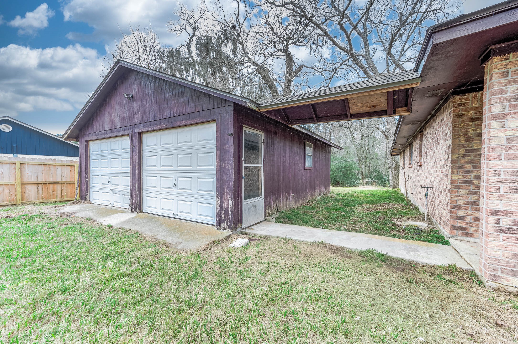 1431 County Road 934 Sweeny, TX 77480 - Photo 14 of 21 a view of backyard of house