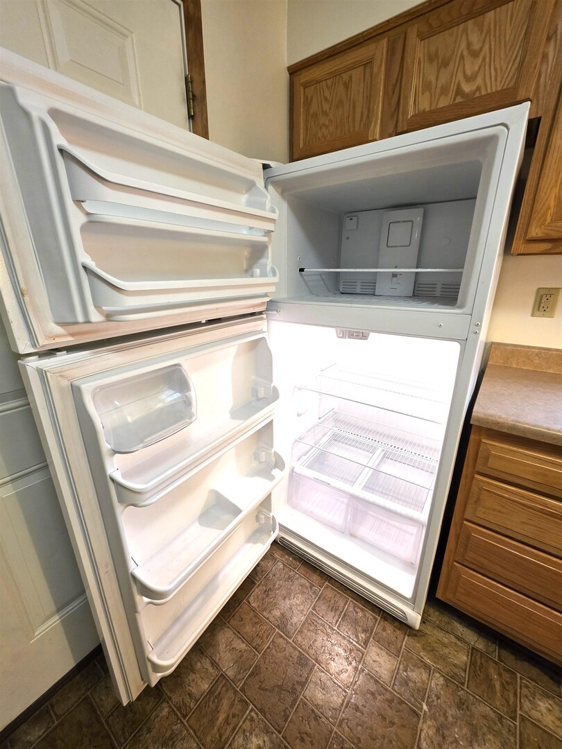 331 West Main Street Olney, IL 62450 - Photo 14 of 58 a view of a living room