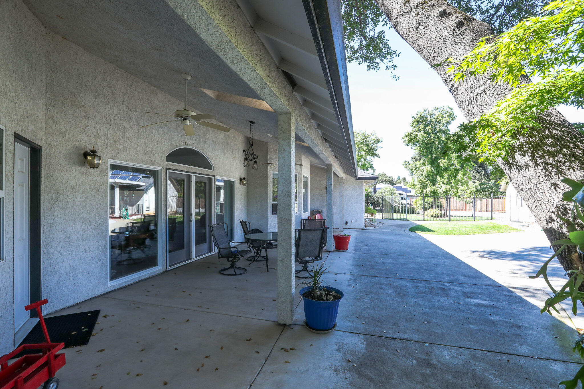 6639 Riata Drive Redding, CA 96002 - Photo 16 of 61 6639 Riata Dr (16)