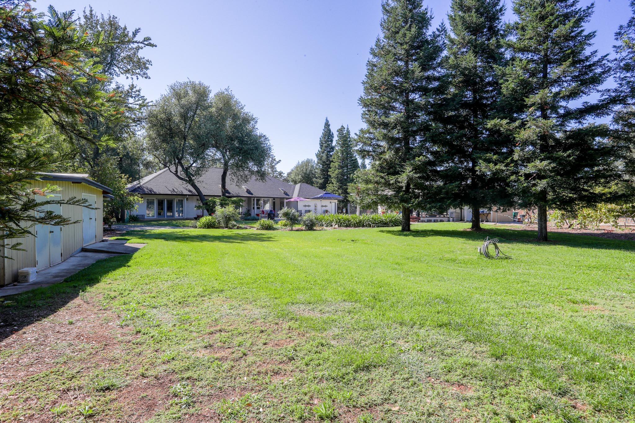 6639 Riata Drive Redding, CA 96002 - Photo 19 of 61 6639 Riata Dr (19)