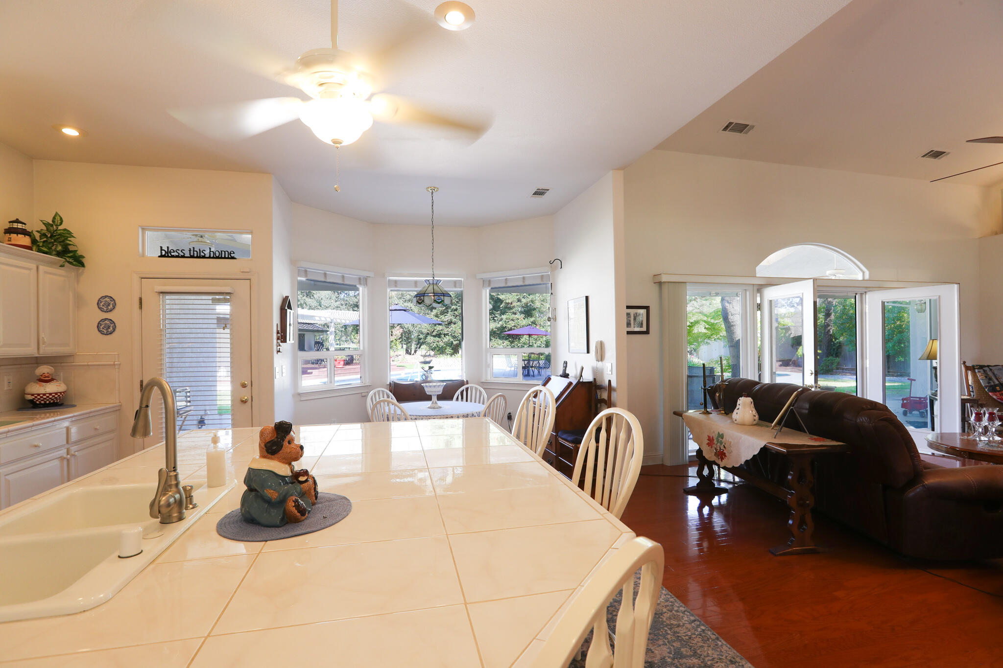 6639 Riata Drive Redding, CA 96002 - Photo 32 of 61 6639 Riata Dr (32)