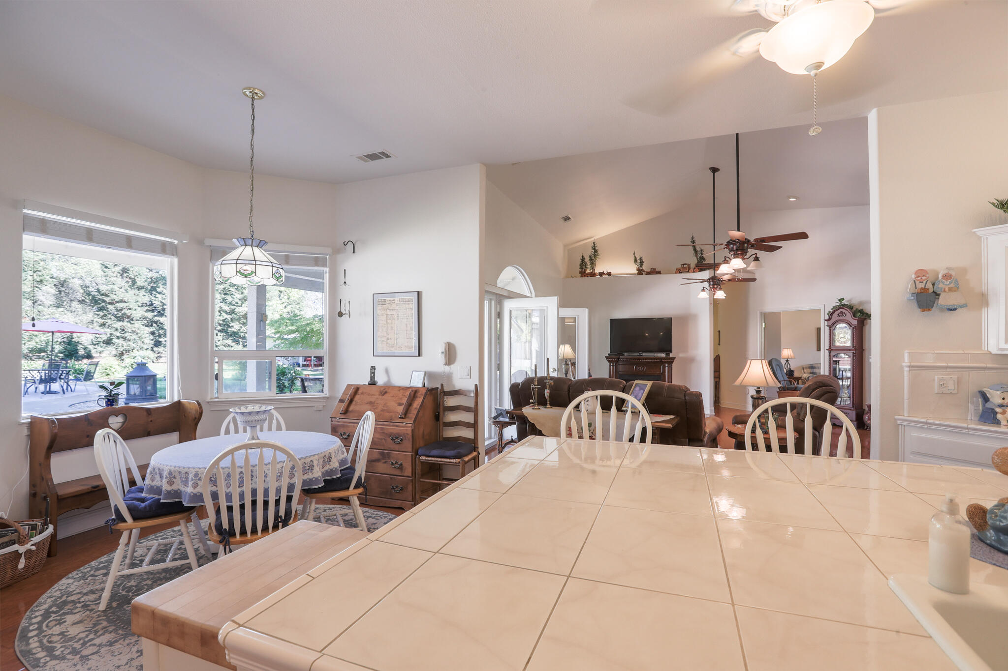 6639 Riata Drive Redding, CA 96002 - Photo 34 of 61 6639 Riata Dr (34)