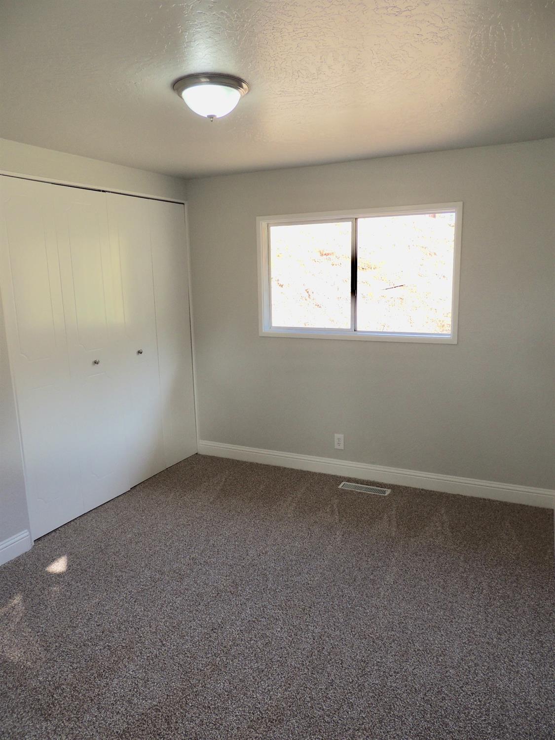 28516 Sky Harbour Road Friant, CA 93626 - Photo 17 of 26 Gallery Image 17