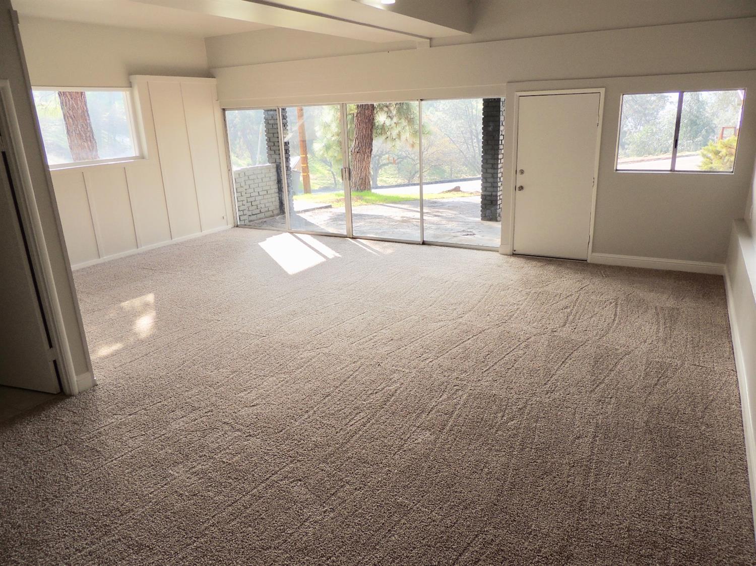 28516 Sky Harbour Road Friant, CA 93626 - Photo 18 of 26 Gallery Image 18
