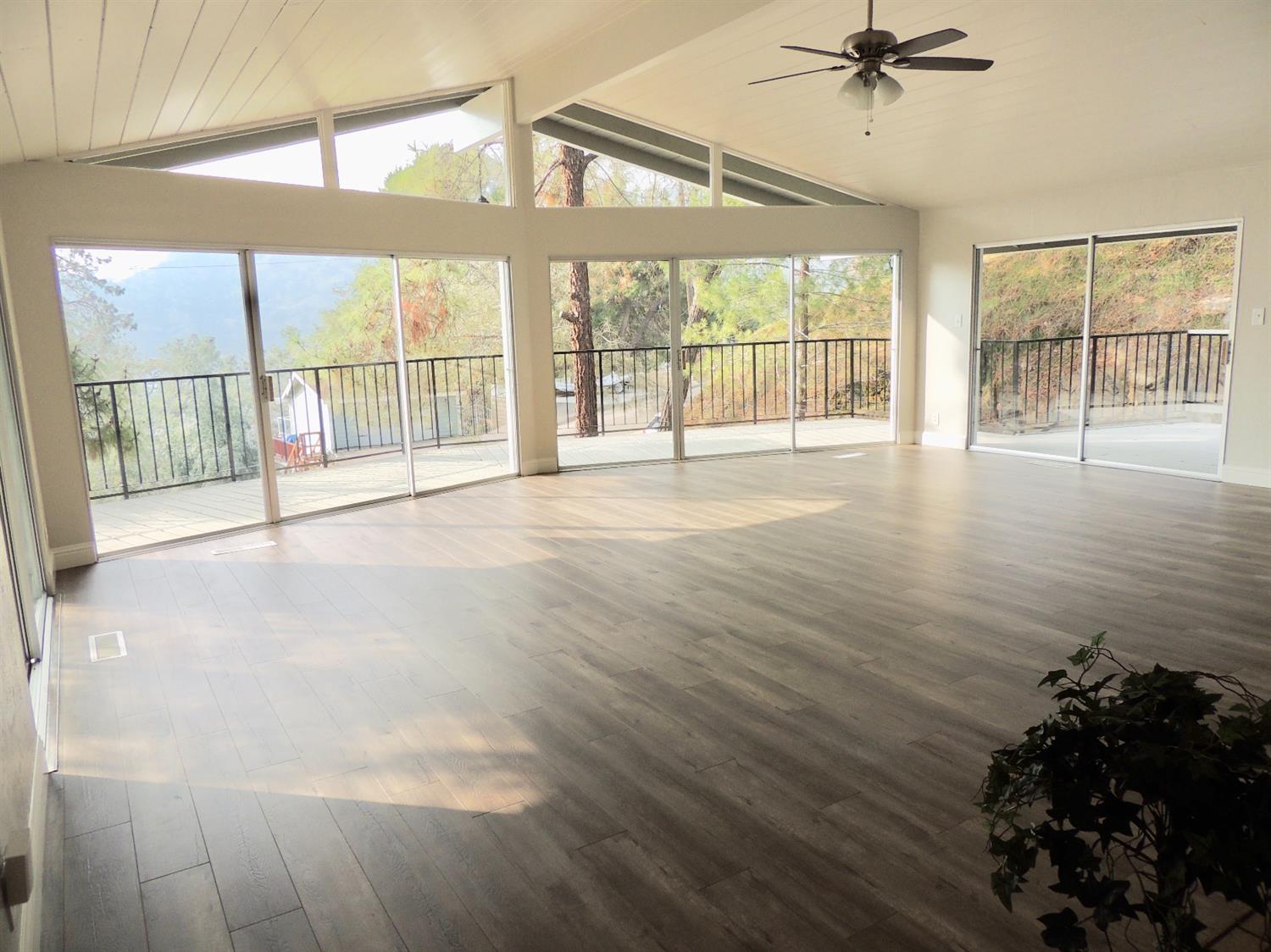 28516 Sky Harbour Road Friant, CA 93626 - Photo 3 of 26 Gallery Image 3