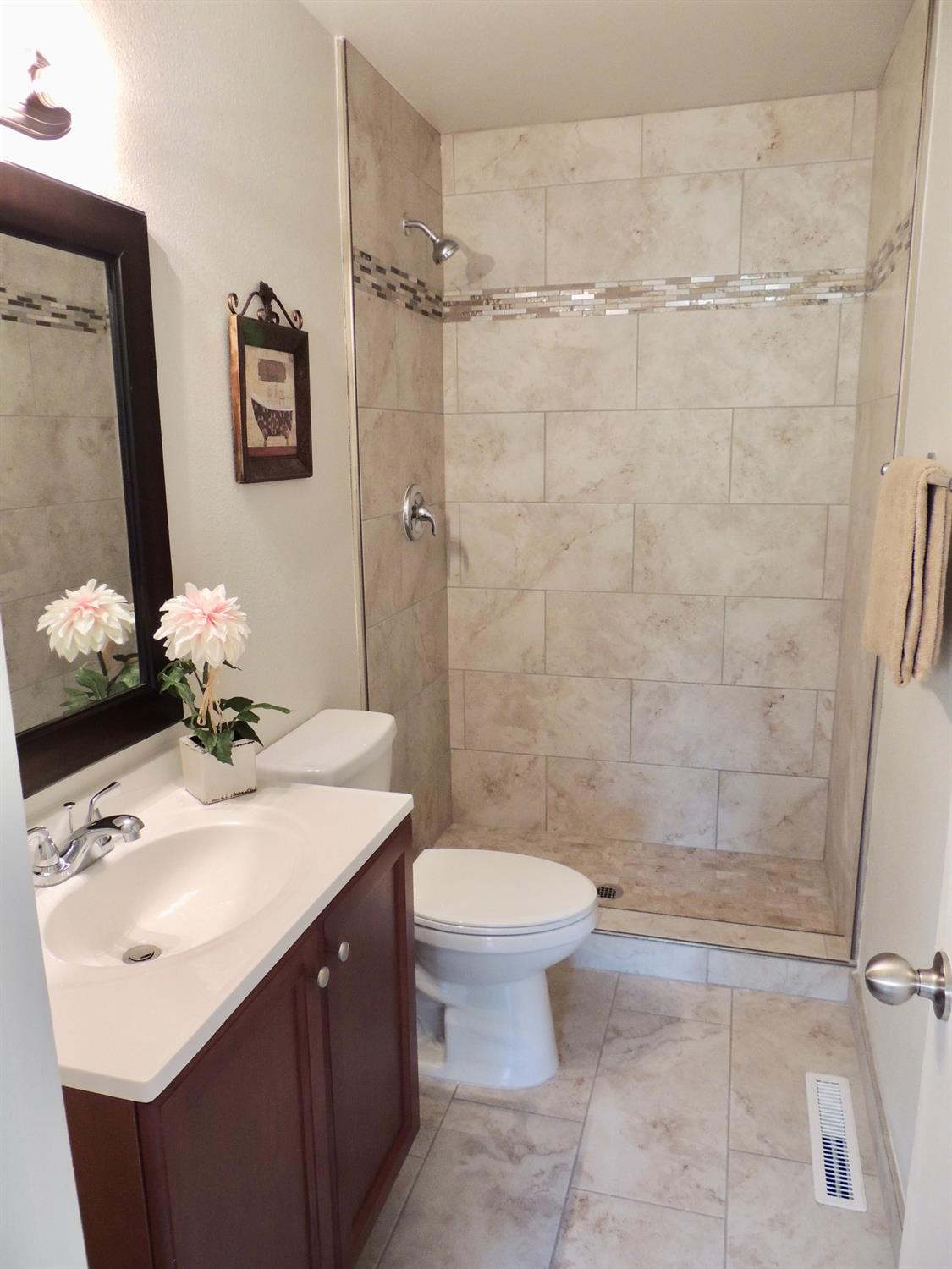 28516 Sky Harbour Road Friant, CA 93626 - Photo 10 of 26 Gallery Image 10