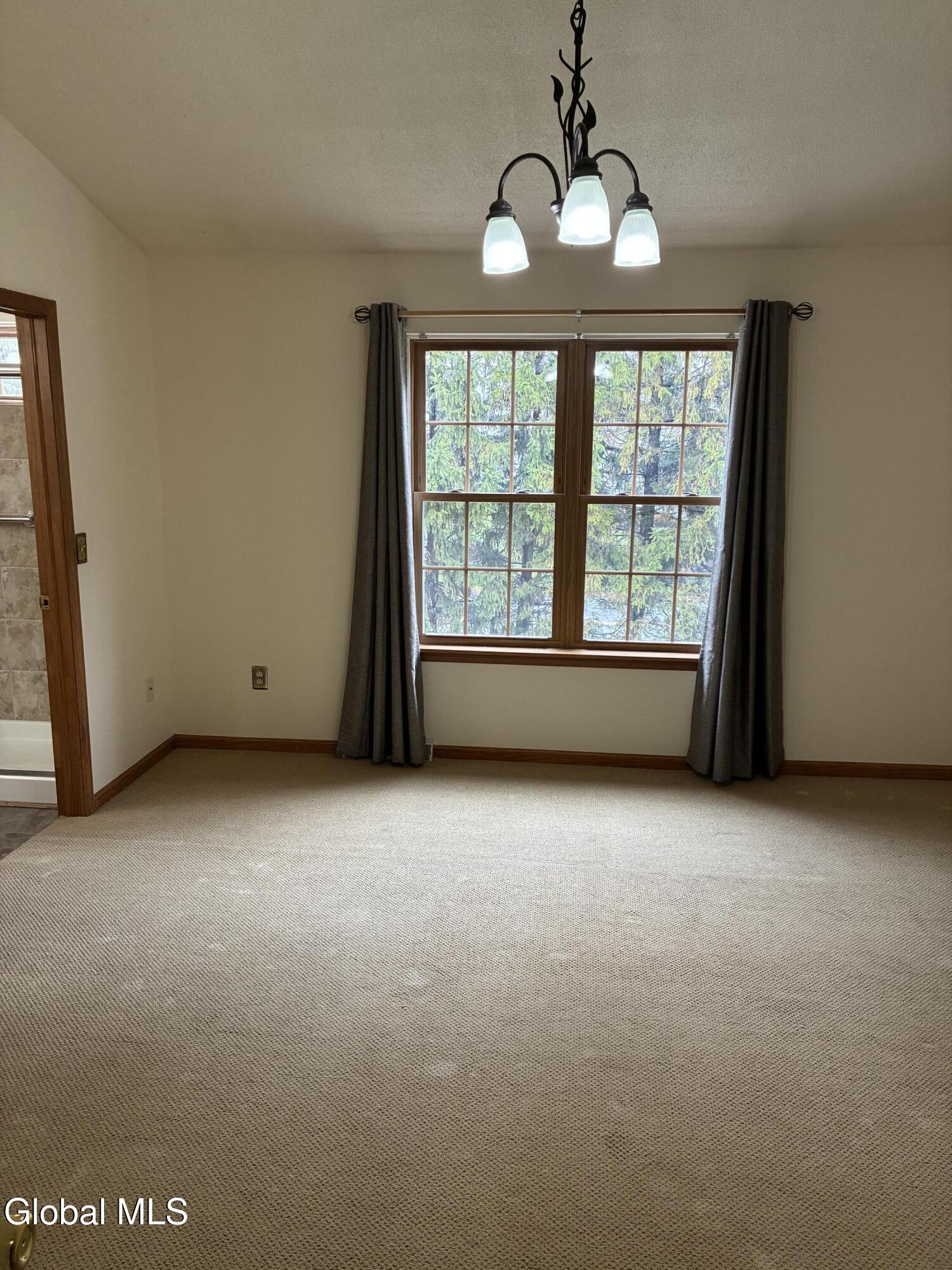 25 Stratton Circle Troy, NY 12182 - Photo 16 of 36 IMG_8308