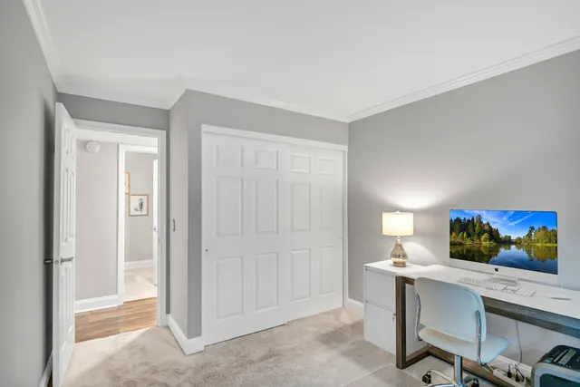 $299,900 | 1256 Plum Tree Court, Unit D1, Schaumburg, IL 60193