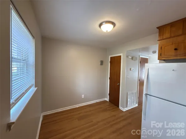 $1,195 | 409 Hawley Avenue, Unit 6, Belmont, NC 28012