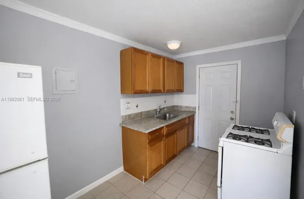 $1,725 | 6337 West Flagler Street, Unit 18, Miami, FL 33144