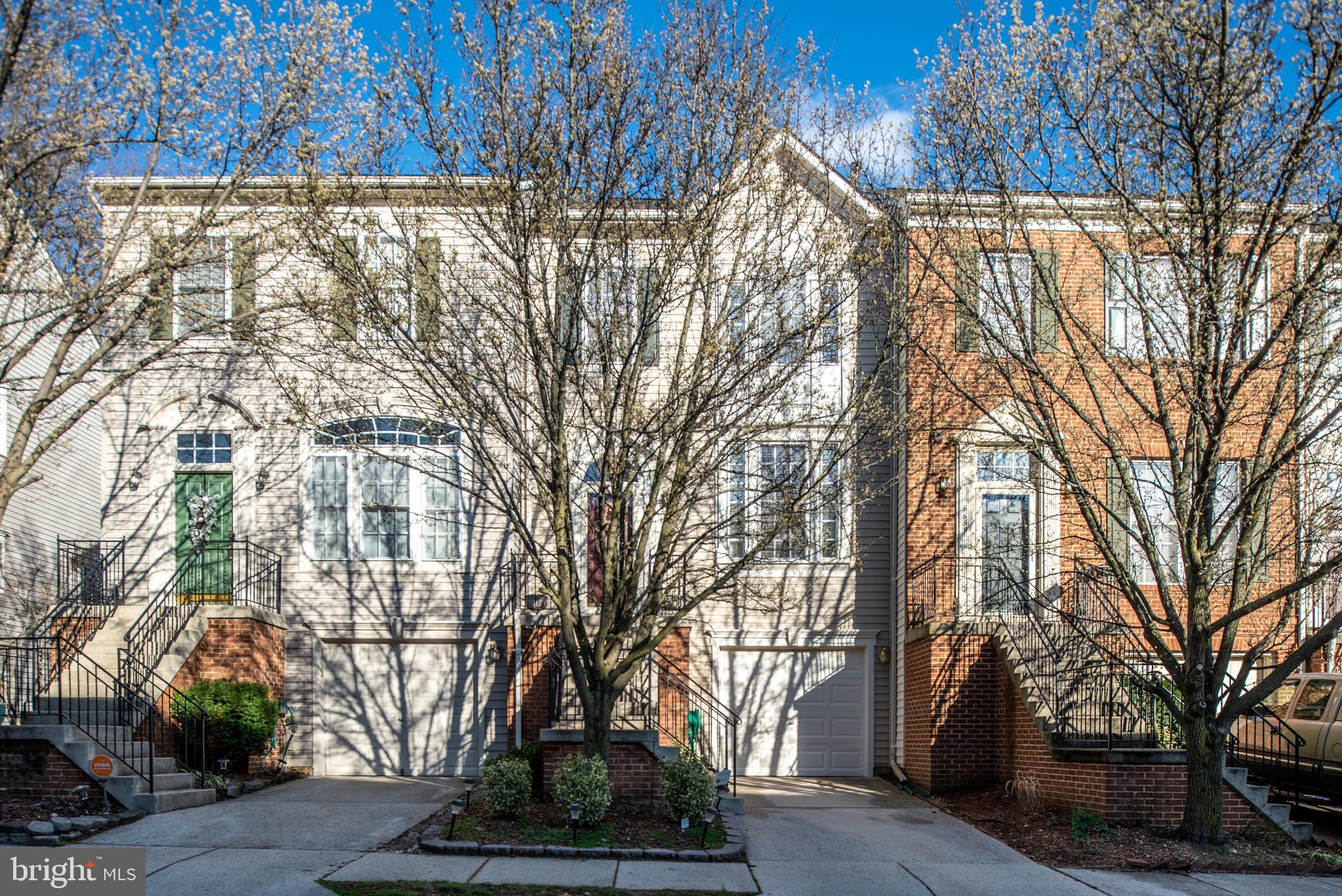 6657 Debra Lu Way Springfield, VA 22150 - Photo 3 of 42 Front view