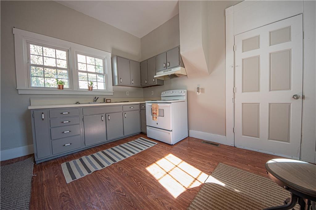 819 Reed Street Columbus, IN 47201 - Photo 7 of 18 Gallery Image 7