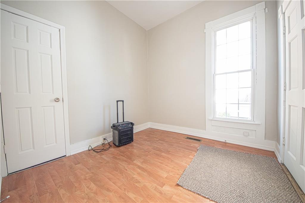 819 Reed Street Columbus, IN 47201 - Photo 10 of 18 Gallery Image 10