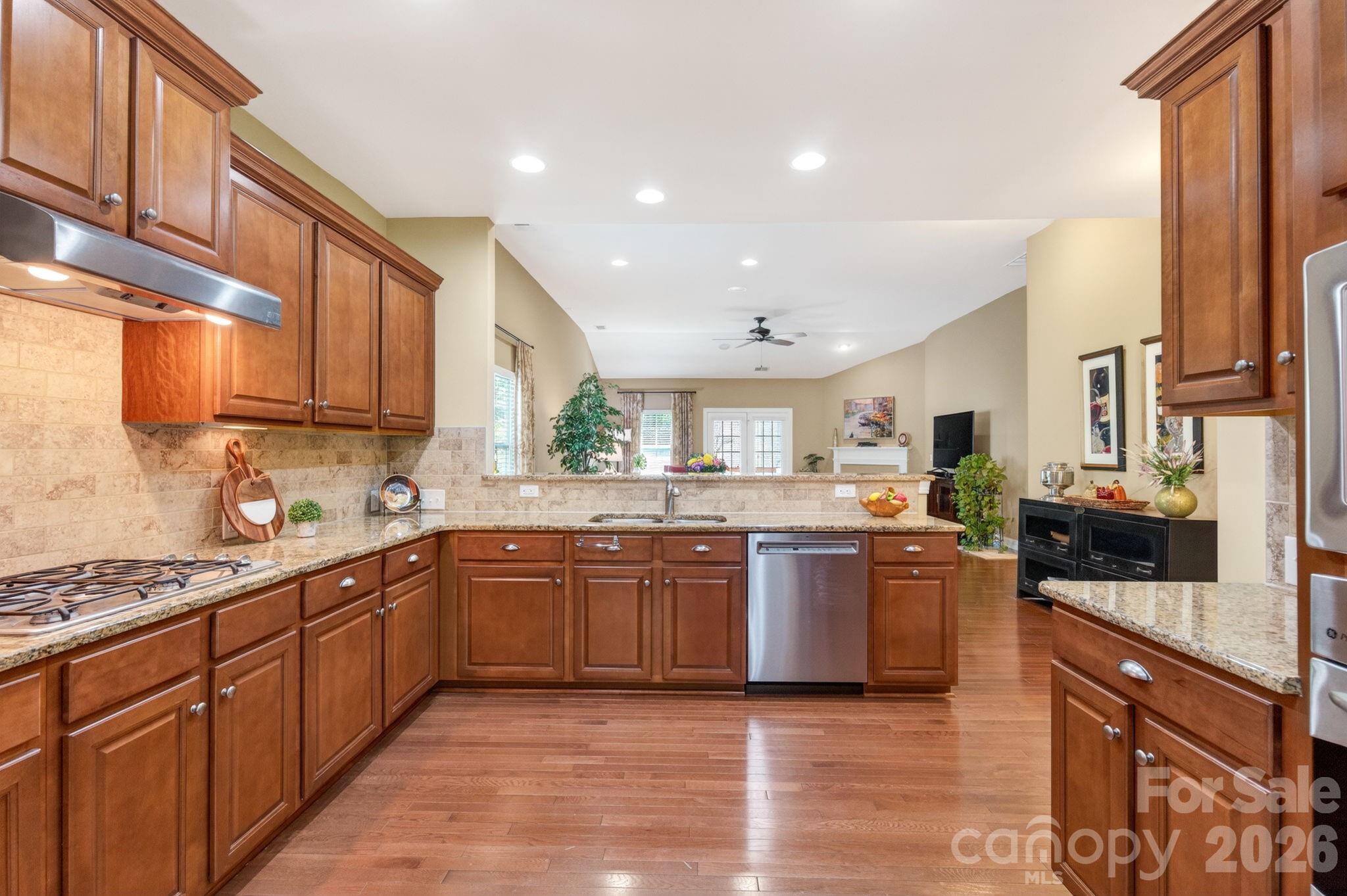 321 Calming Way Tega Cay, SC 29708 - Photo 9 of 48
