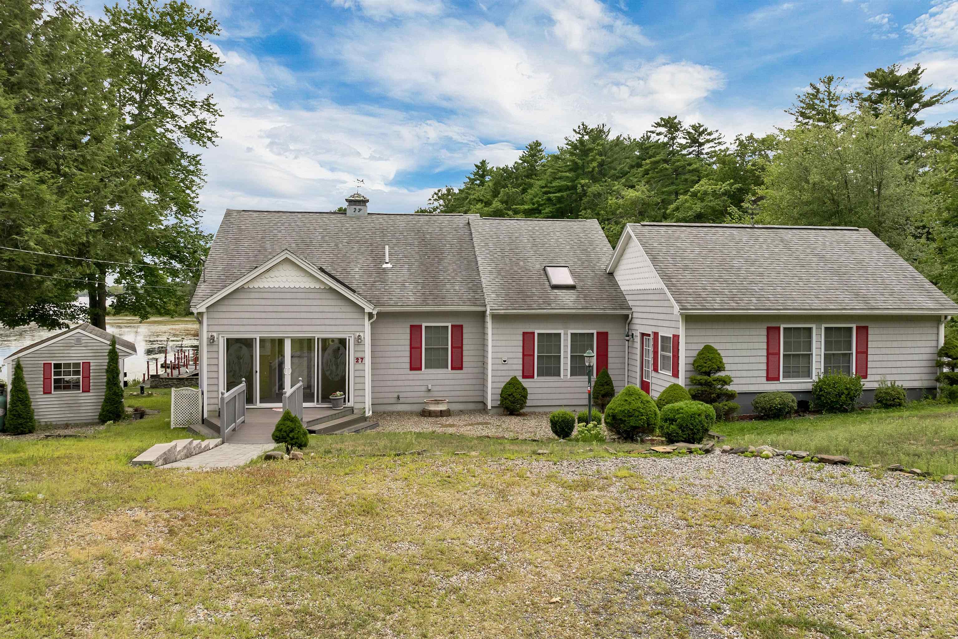 27 Collette Drive Hampstead, NH 03841 - Photo 2 of 41