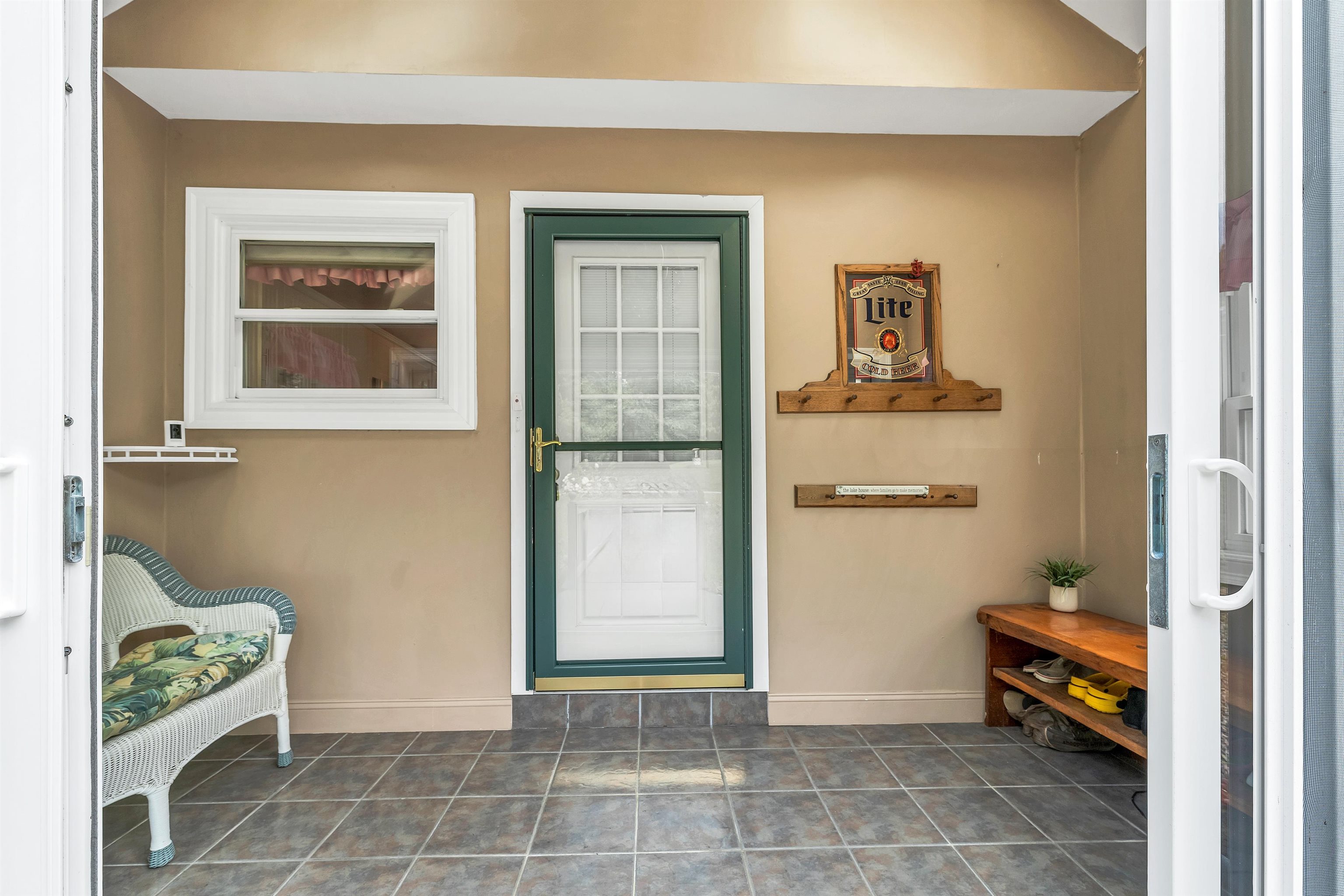 27 Collette Drive Hampstead, NH 03841 - Photo 22 of 41