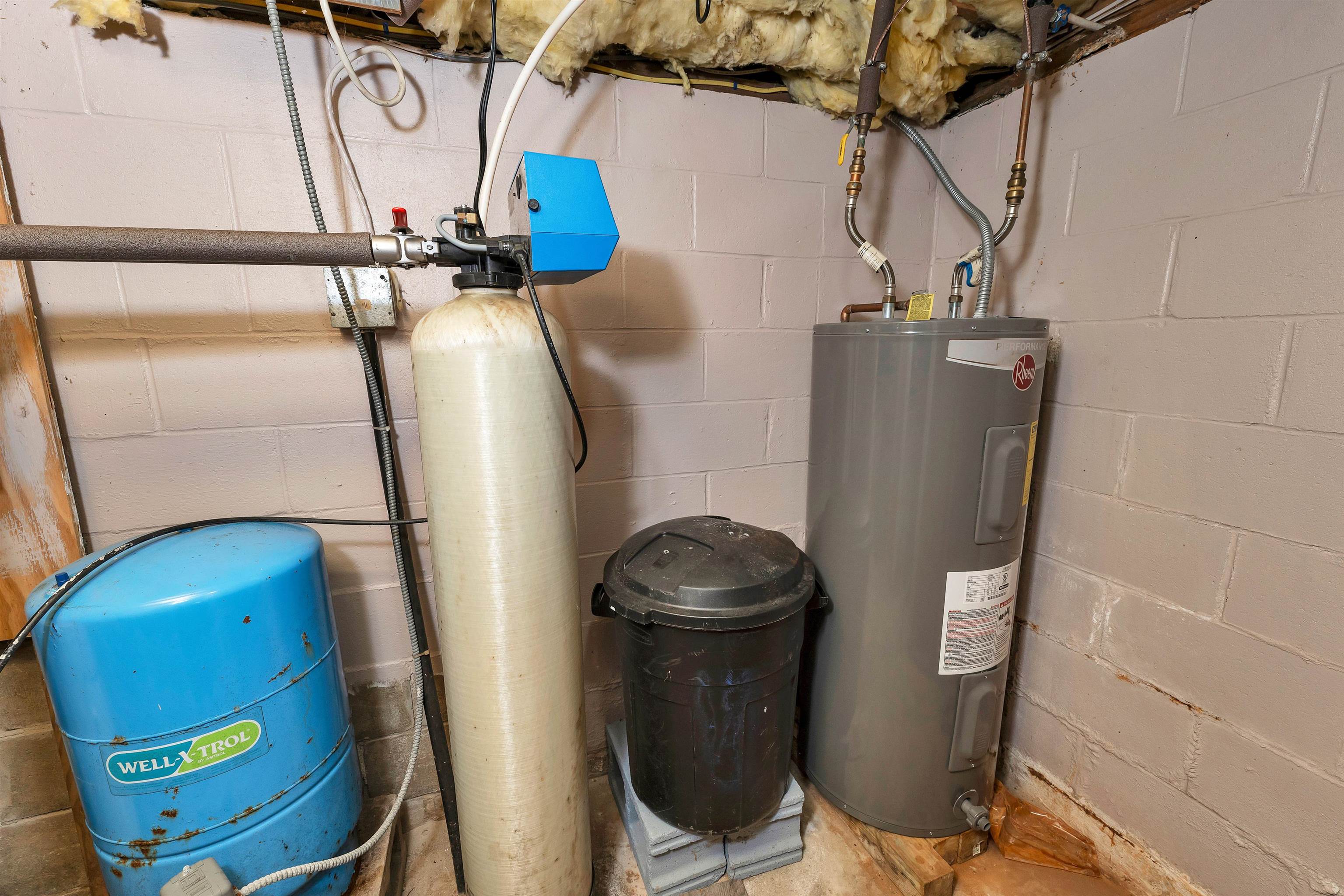 27 Collette Drive Hampstead, NH 03841 - Photo 36 of 41