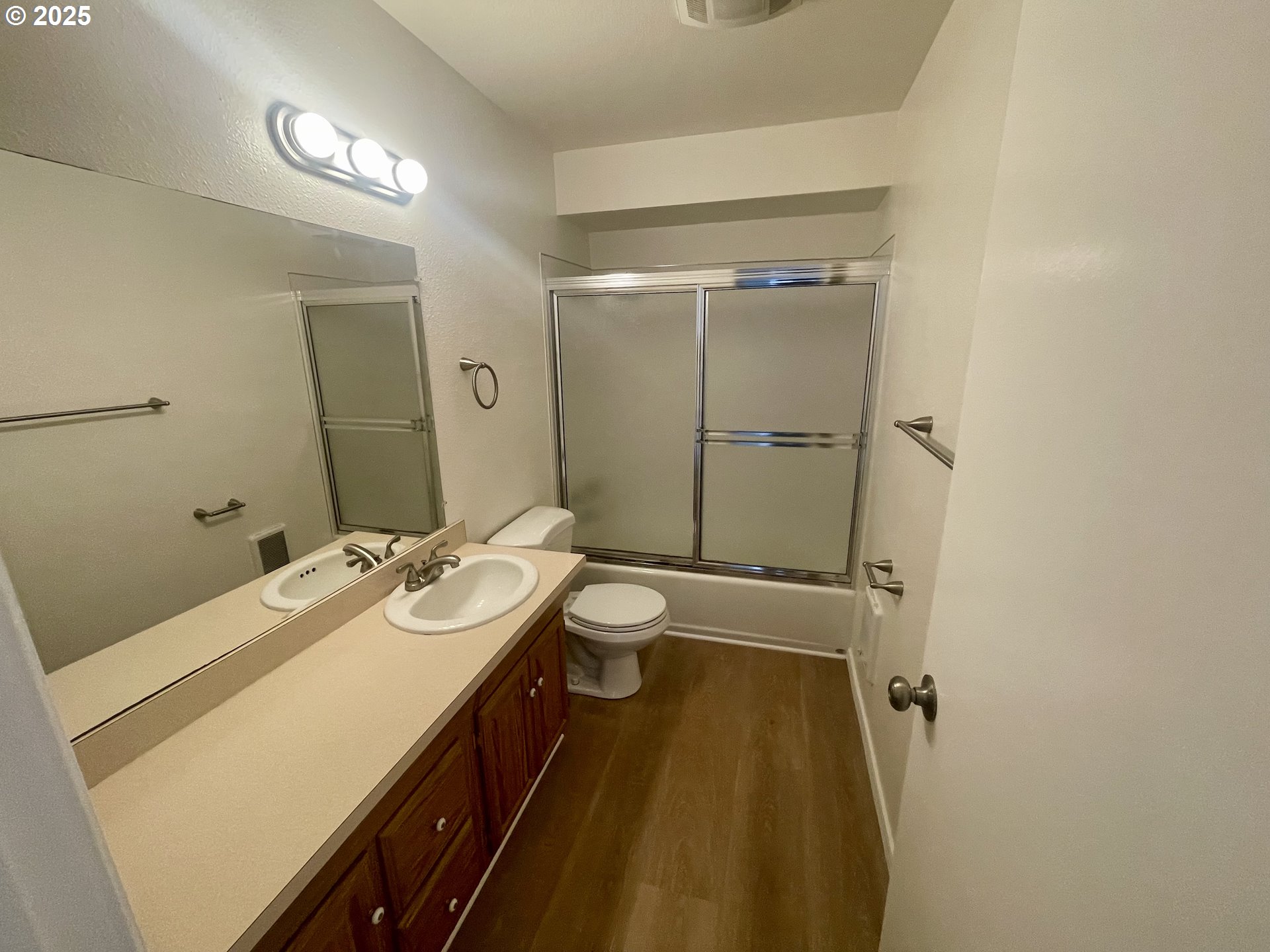 732 Southeast Rene Avenue Gresham, OR 97080 - Photo 9 of 11 a bathroom with a sink a toilet and shower