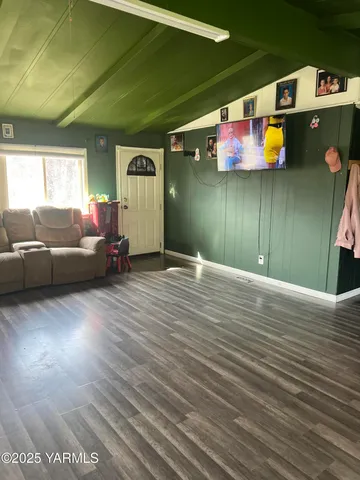 a view of outdoor space with city view