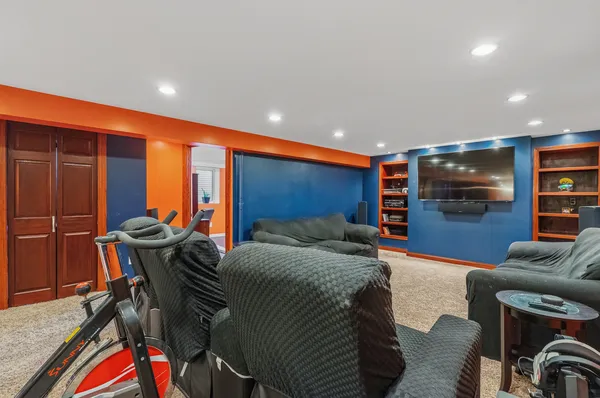 $389,900 | 3311 Pinecrest Drive, Joliet, IL 60435