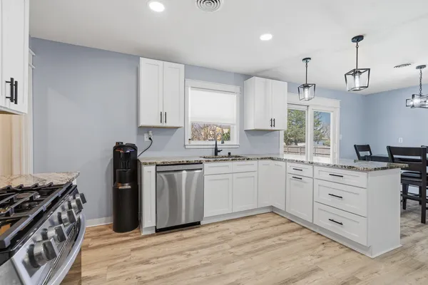 $389,900 | 3311 Pinecrest Drive, Joliet, IL 60435