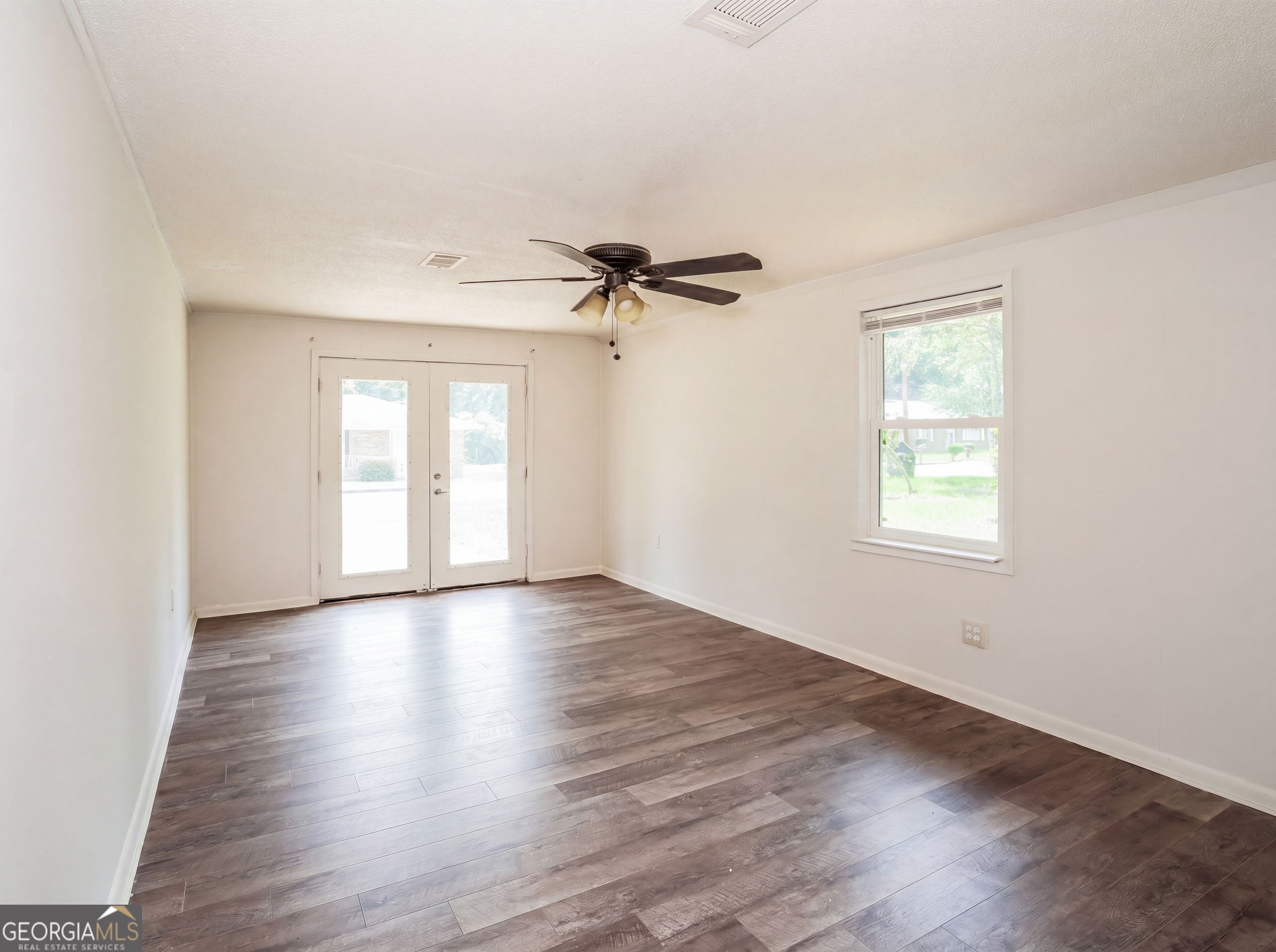 733 Sutton Street Jesup, GA 31545 - Photo 10 of 40