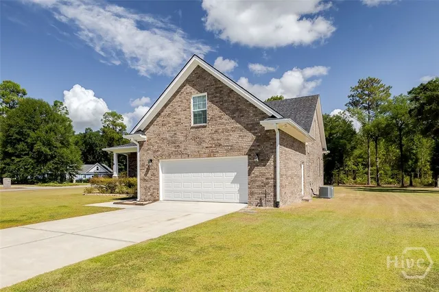 $415,000 | 103 Mingledorff Way, Springfield, GA 31329