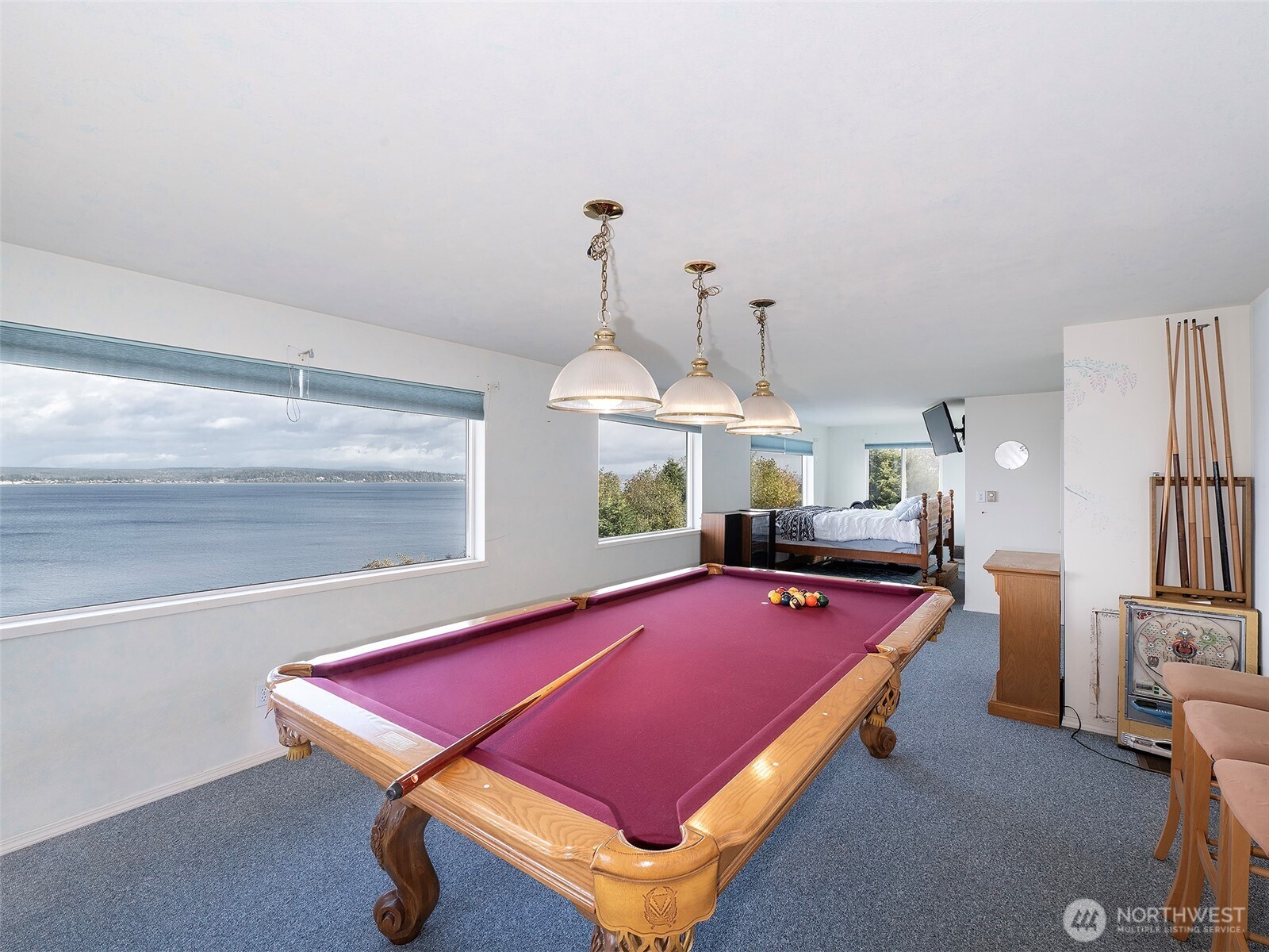 26 E Port Everett, WA 98201 - Photo 18 of 33 a room with furniture pool table and flat screen tv